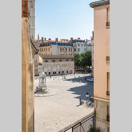 Ferienwohnung Loft Coeur Du Vieux Lyon Exterior foto